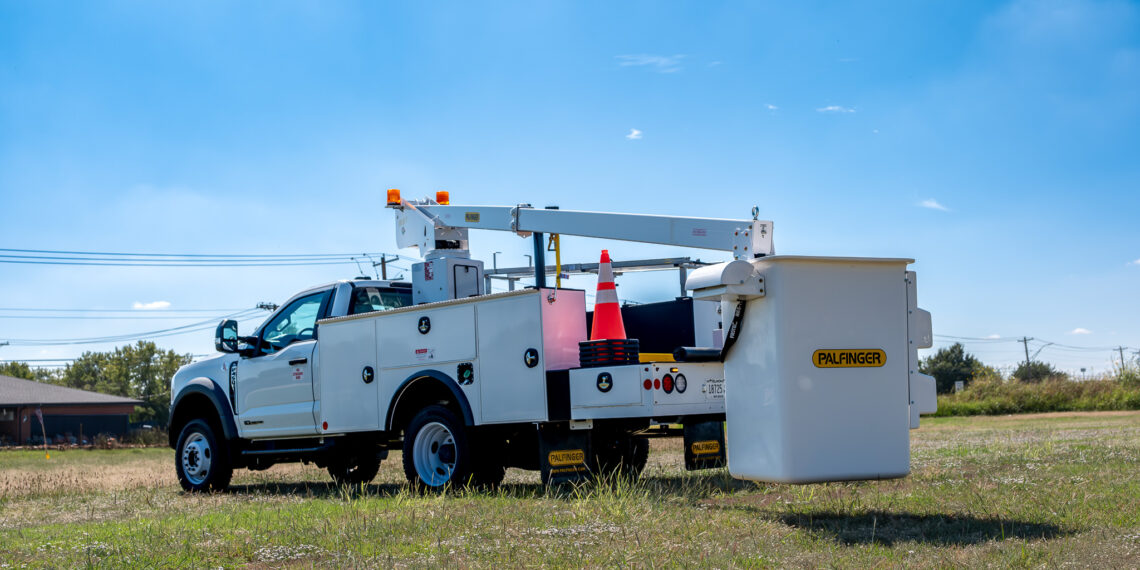 Palfinger PB 41 AT and PB 30 T utility bucket trucks for fleet applications